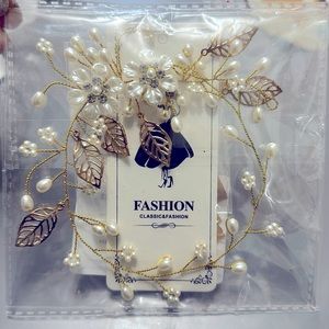 NWT Bridal Hair Vine Gold